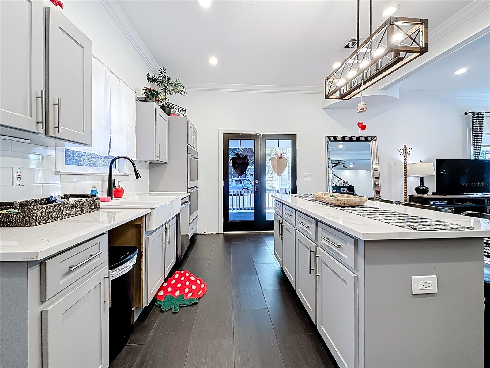 ORANGE PARK 7 PG 48 - Residential