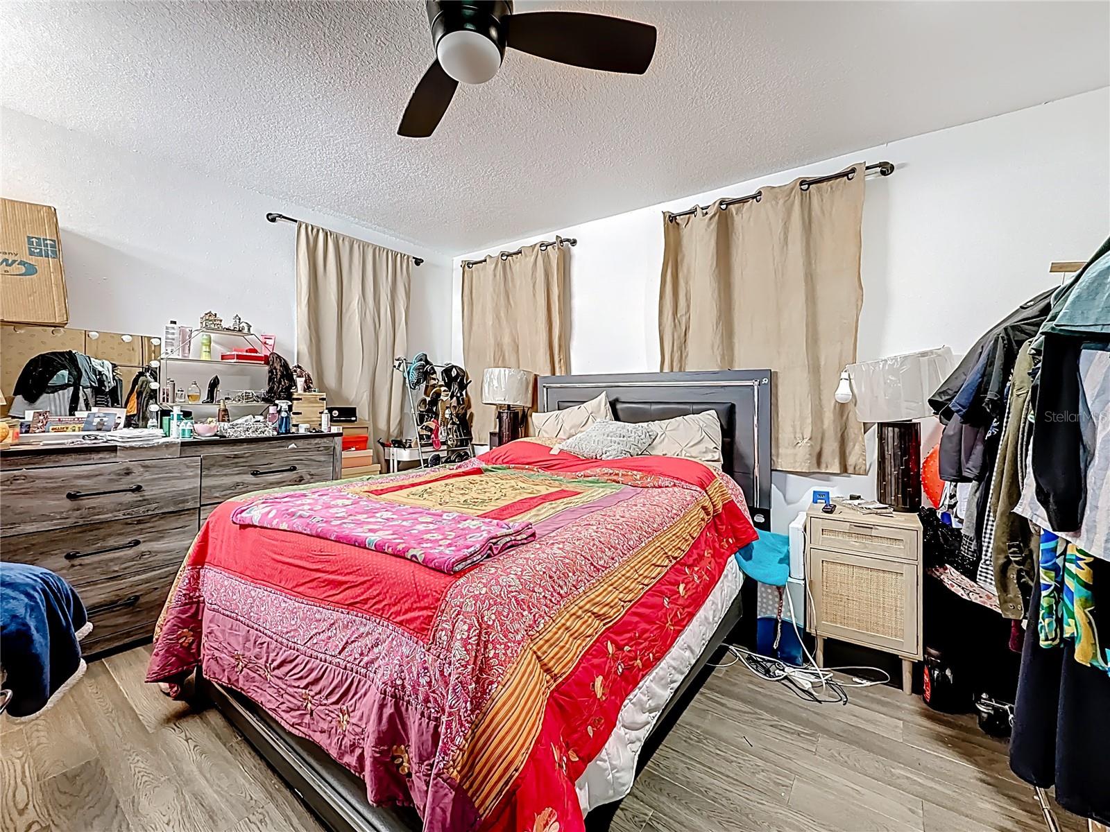 ORANGE PARK 7 PG 48 - Residential