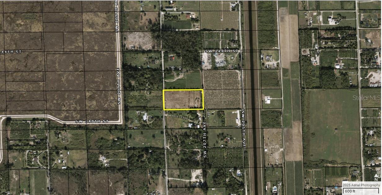 30-5821-000-0830 SW 208TH AVENUE