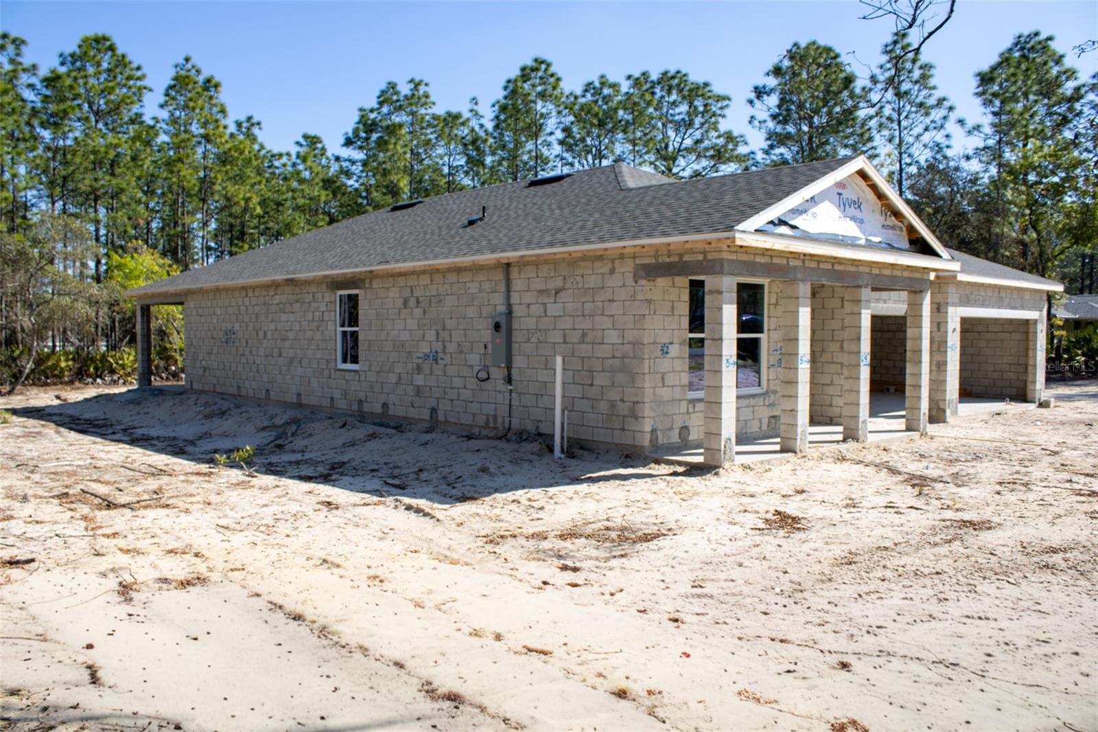 4400 N DECKWOOD DRIVE