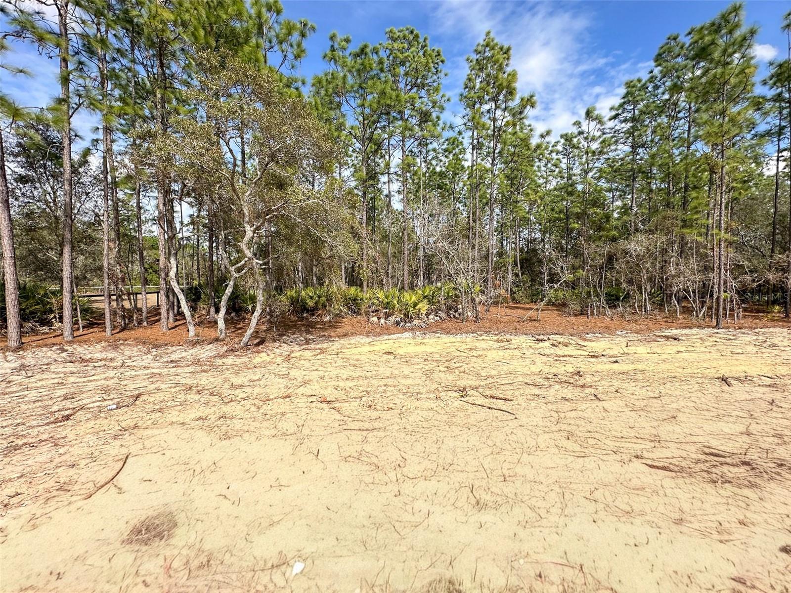 4400 N DECKWOOD DRIVE