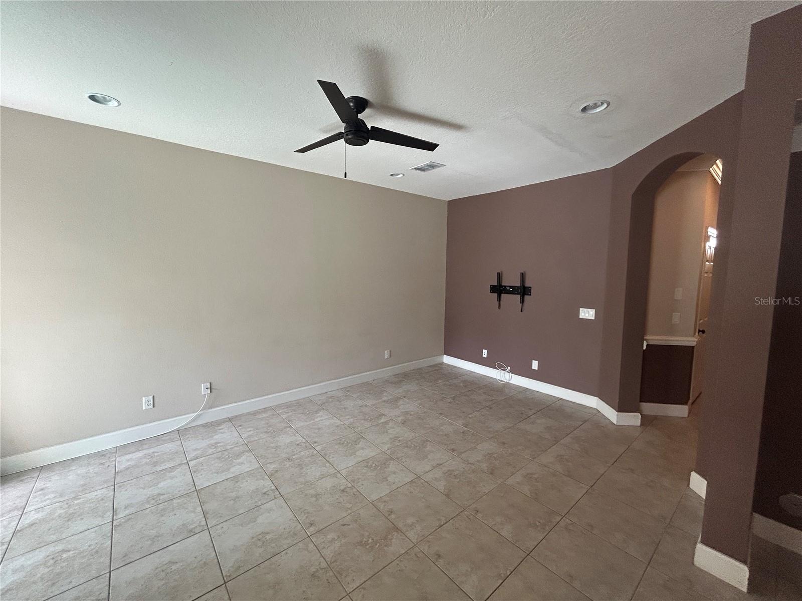 403 E TUSCAN LANE E