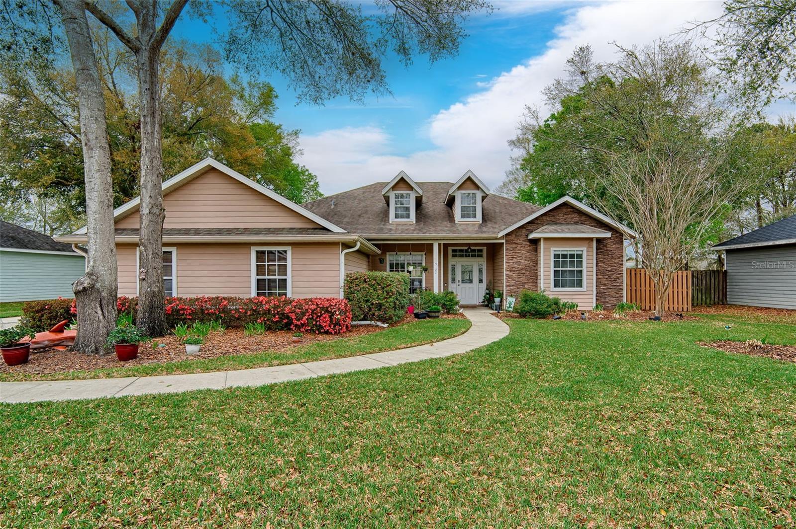 WYNDSWEPT HILLS - Residential