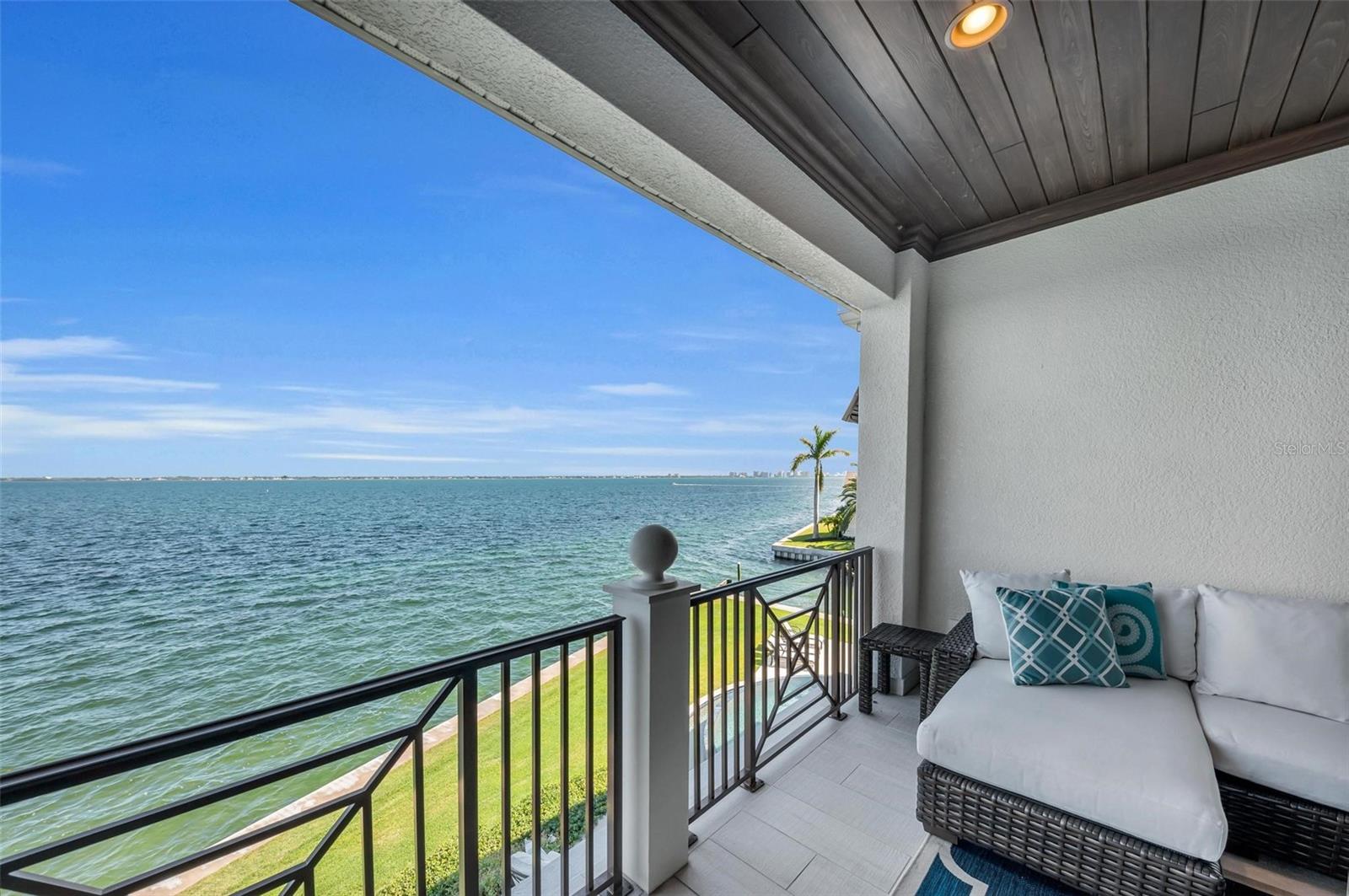 COUNTRY CLUB SHORES SEC 02 - Residential