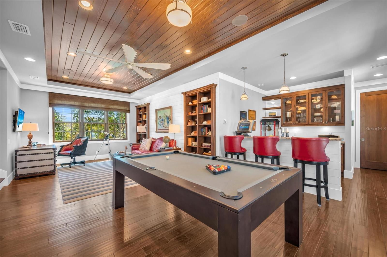 COUNTRY CLUB SHORES SEC 02 - Residential