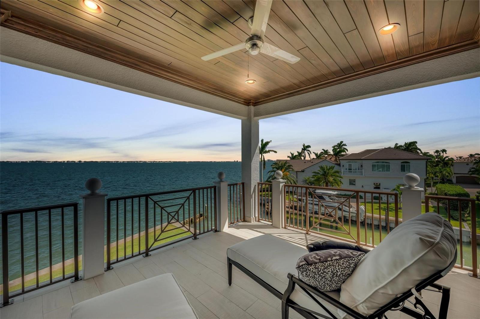 COUNTRY CLUB SHORES SEC 02 - Residential
