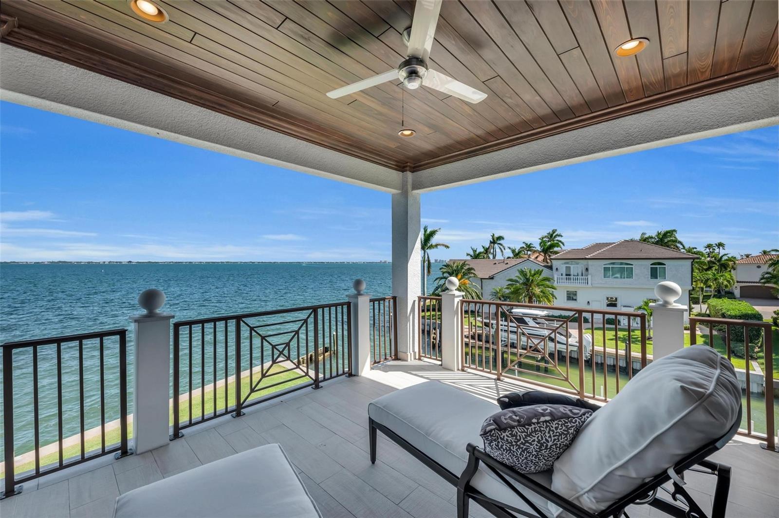 COUNTRY CLUB SHORES SEC 02 - Residential