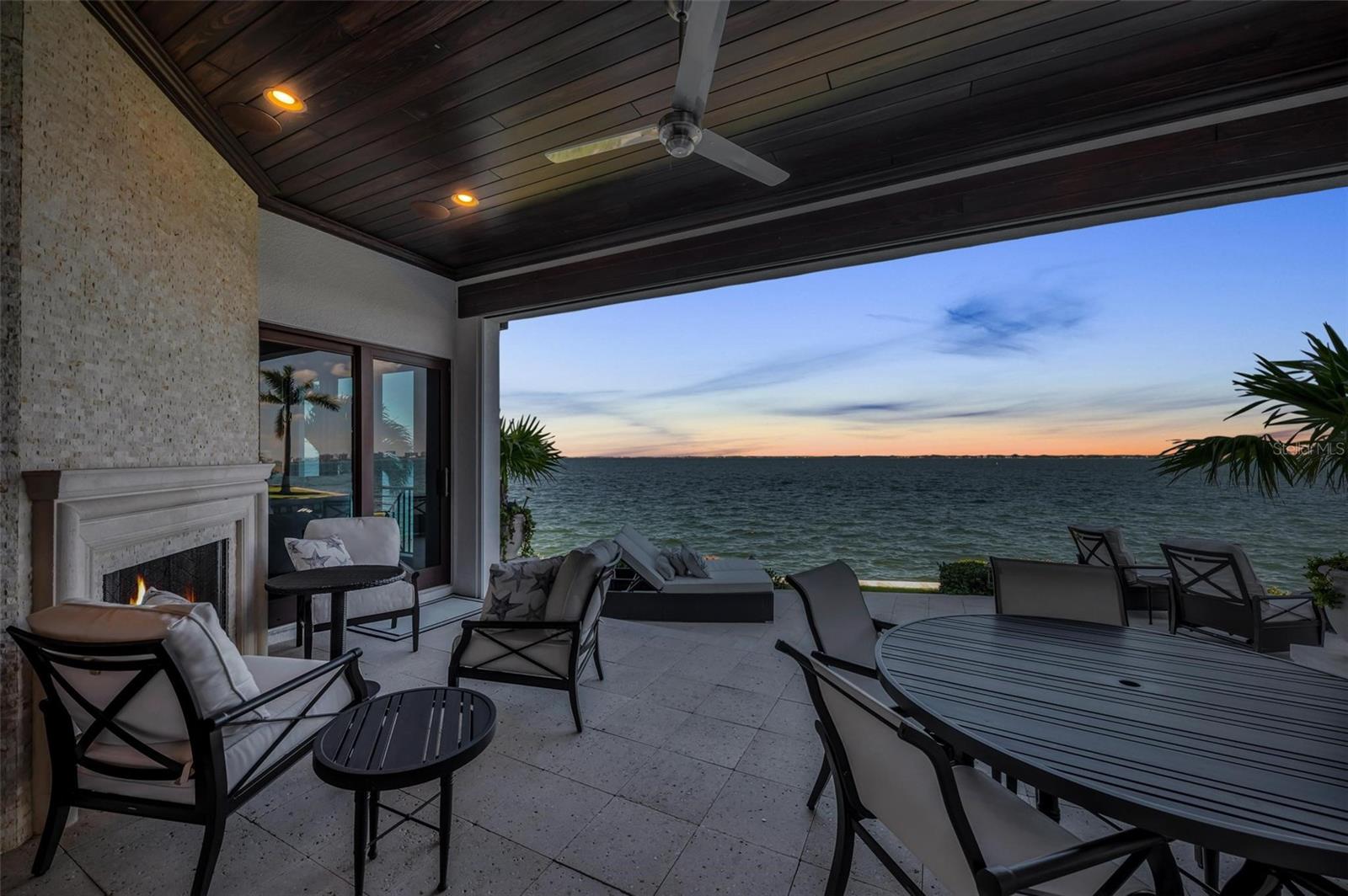 COUNTRY CLUB SHORES SEC 02 - Residential