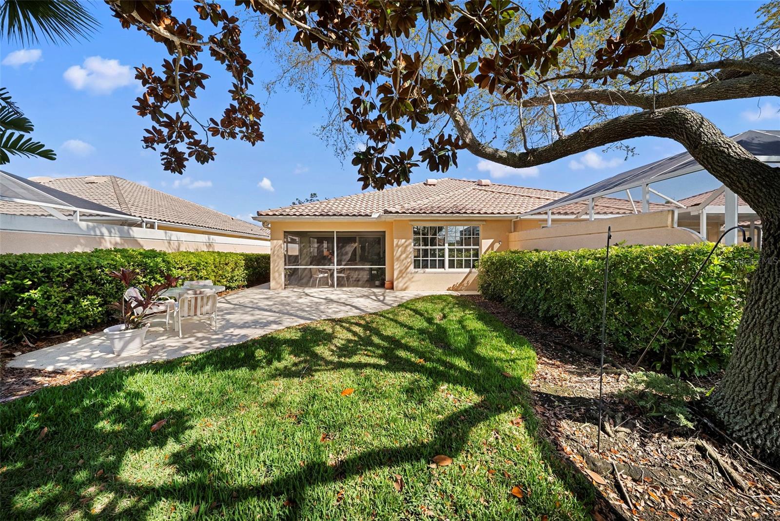 VILLAGEWALK - Residential