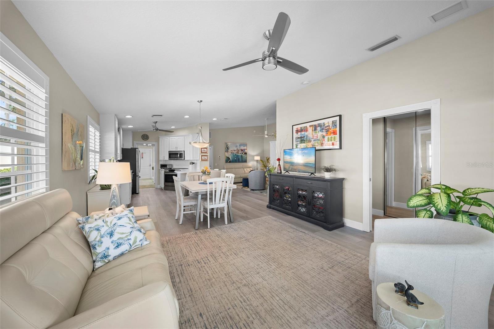 VILLAGEWALK - Residential