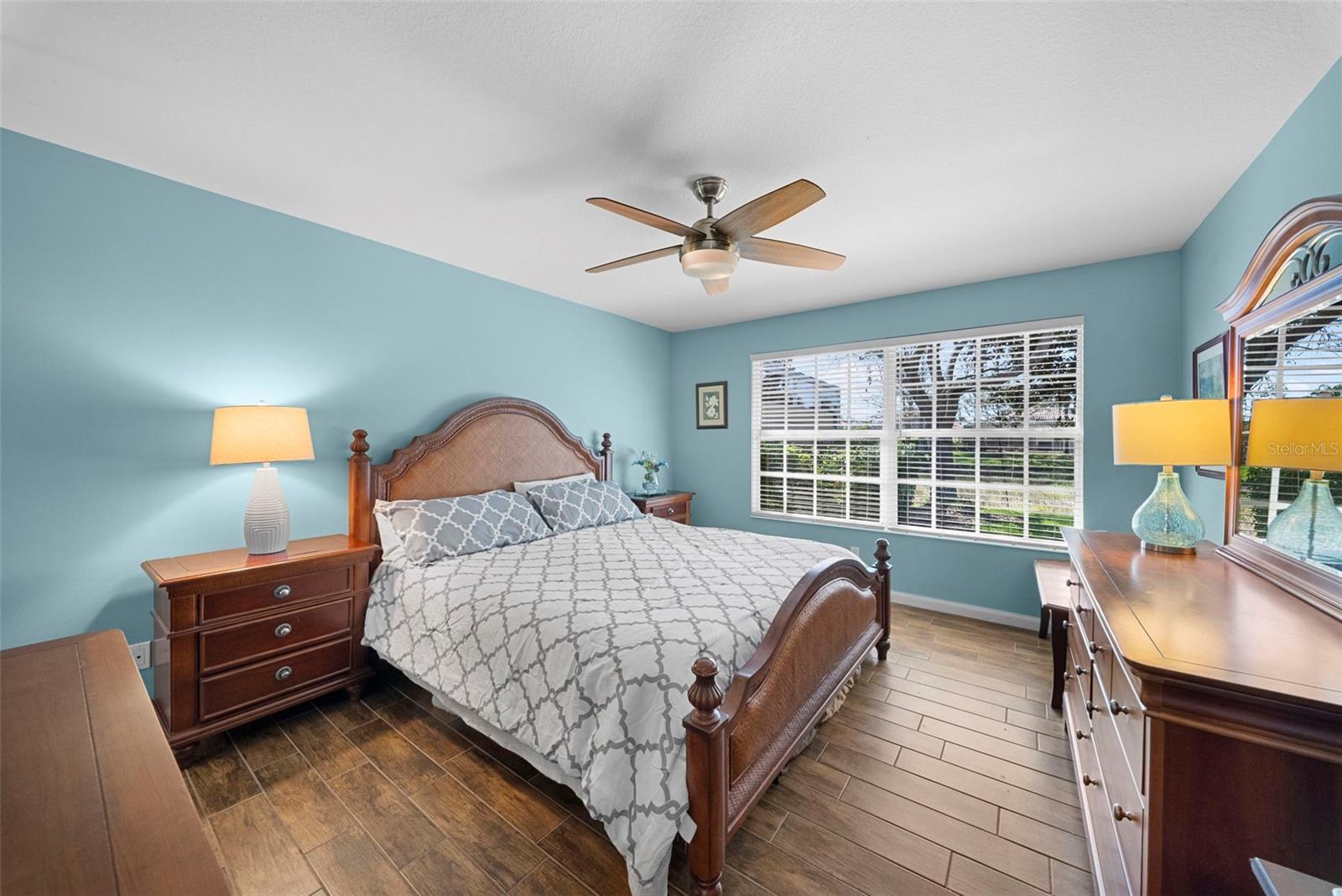 VILLAGEWALK - Residential