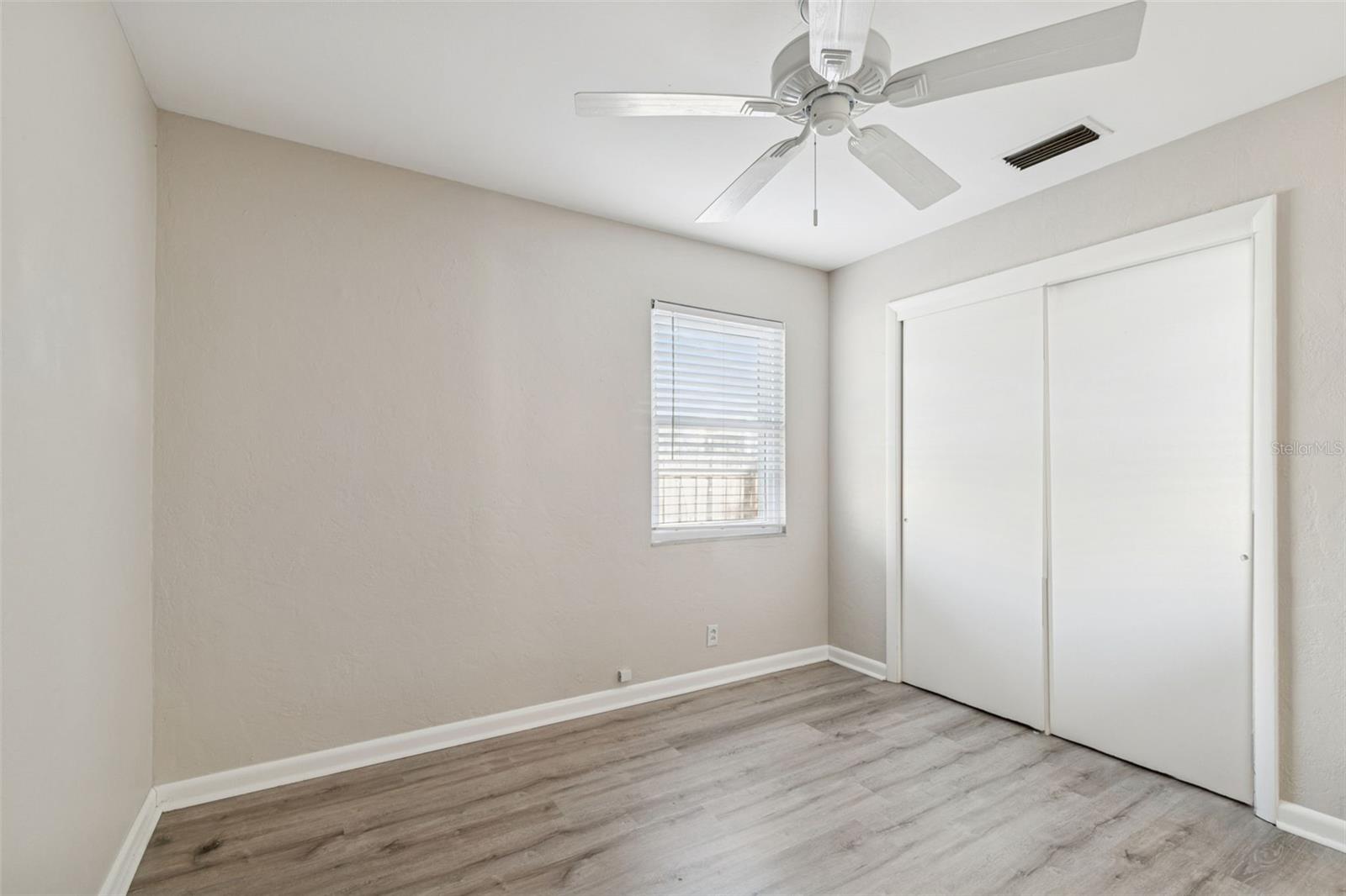 LAMBS PT REP OF SUMMIT GROVE - Residential Lease