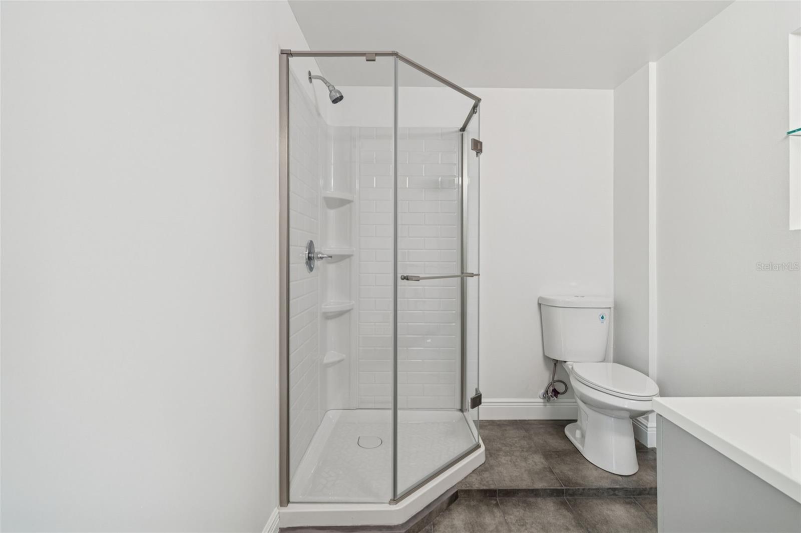 LAMBS PT REP OF SUMMIT GROVE - Residential Lease