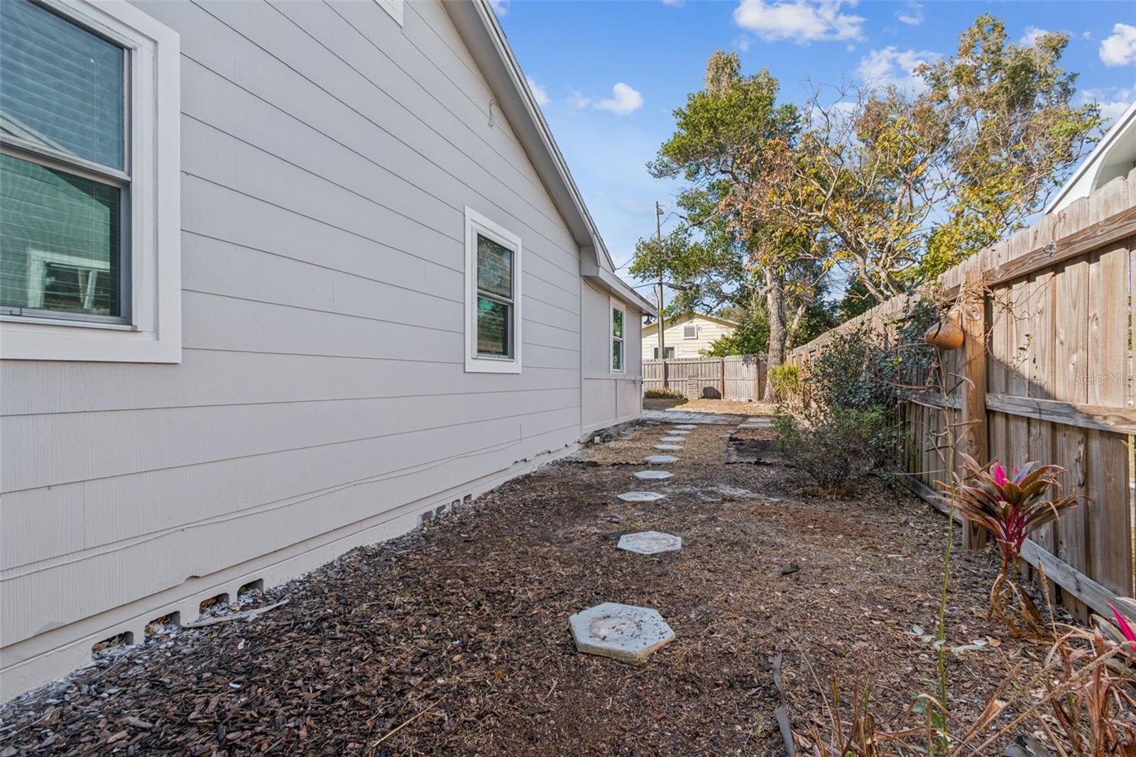 LAMBS PT REP OF SUMMIT GROVE - Residential Lease