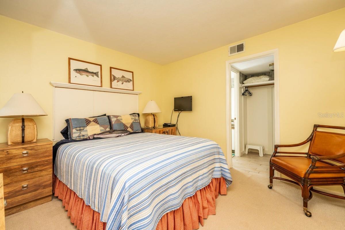 OCEAN VIEW TOWERS CONDO - Residential