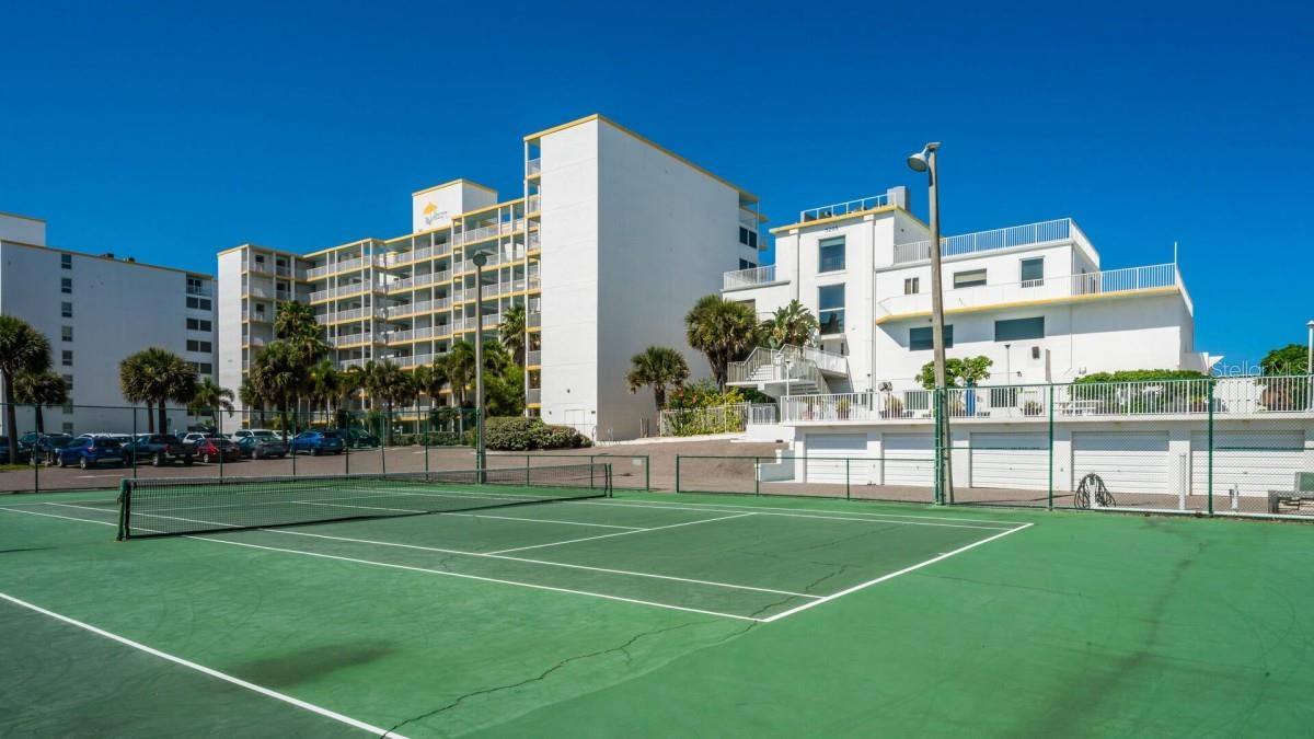 OCEAN VIEW TOWERS CONDO - Residential