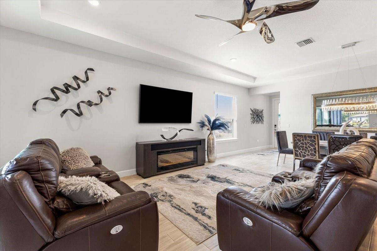 ARTISAN LAKES ESPLANADE PH V SUBPH B & C - Residential