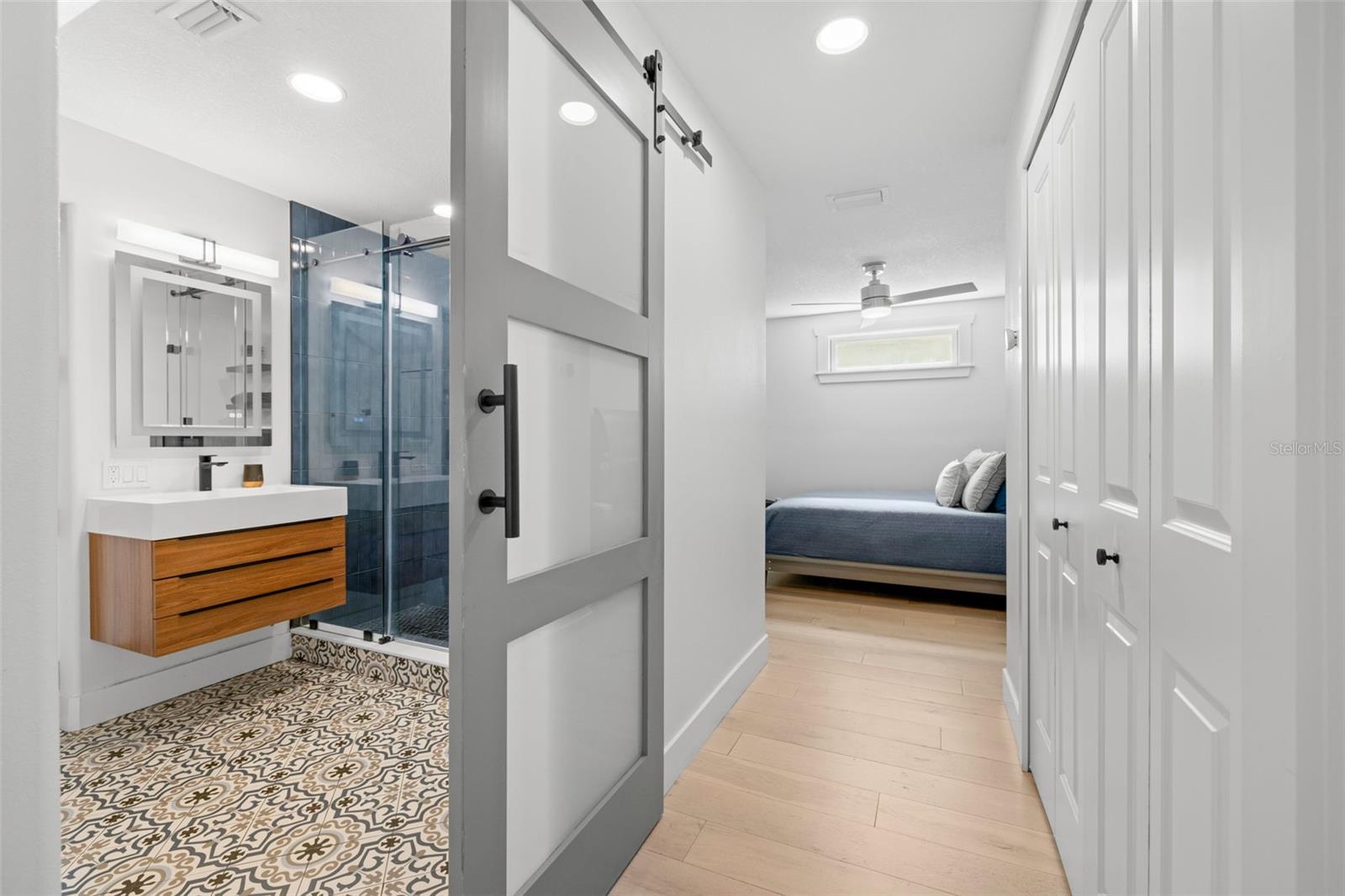 RIVERSIDE ESTATES CORR - Residential