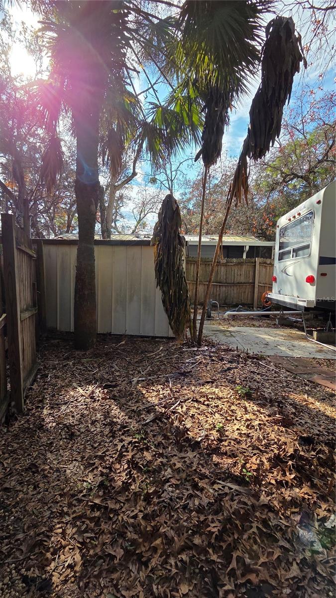 YOGI BEARS JELLYSTONE PARK CONDO - Land
