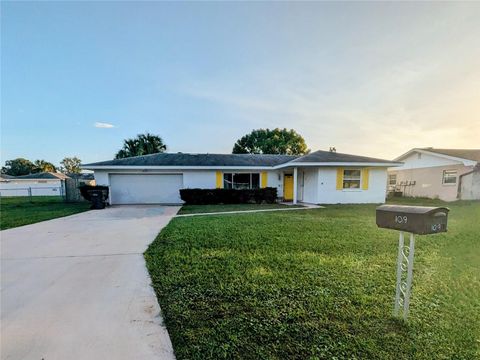 A home in WINTER HAVEN