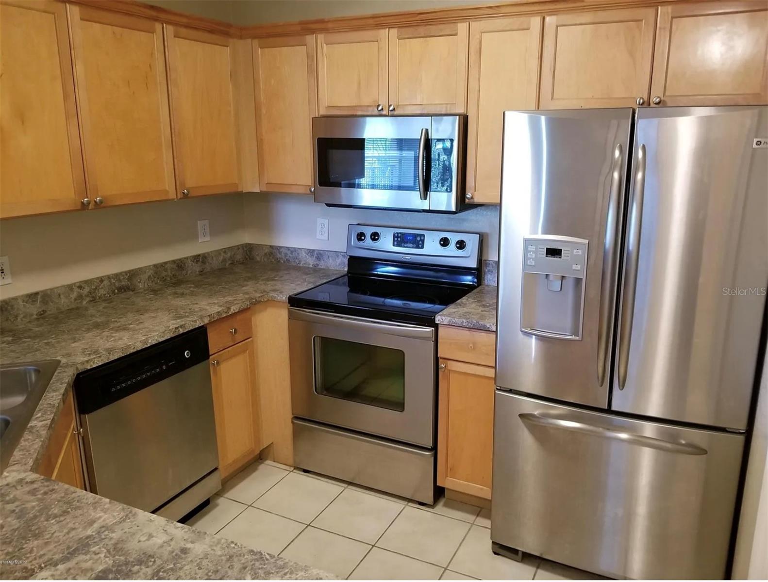 RESERVE AT JAMES ISLAND CONDOMIMIUM - Residential