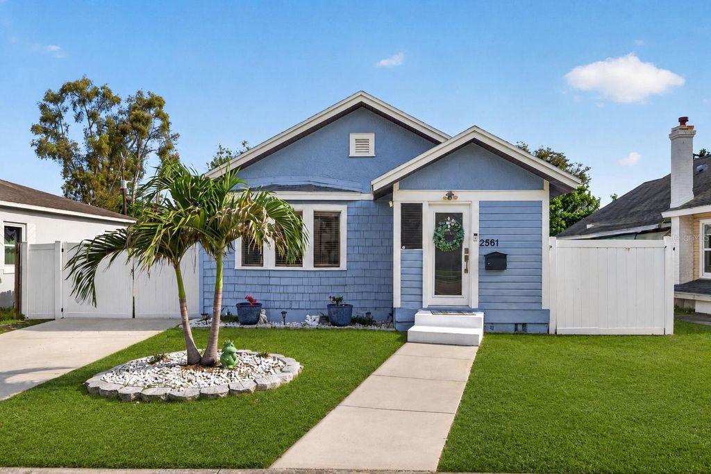Photo of 2561 13th Avenue N, St Petersburg, FL 33713 (MLS # TB8513114)