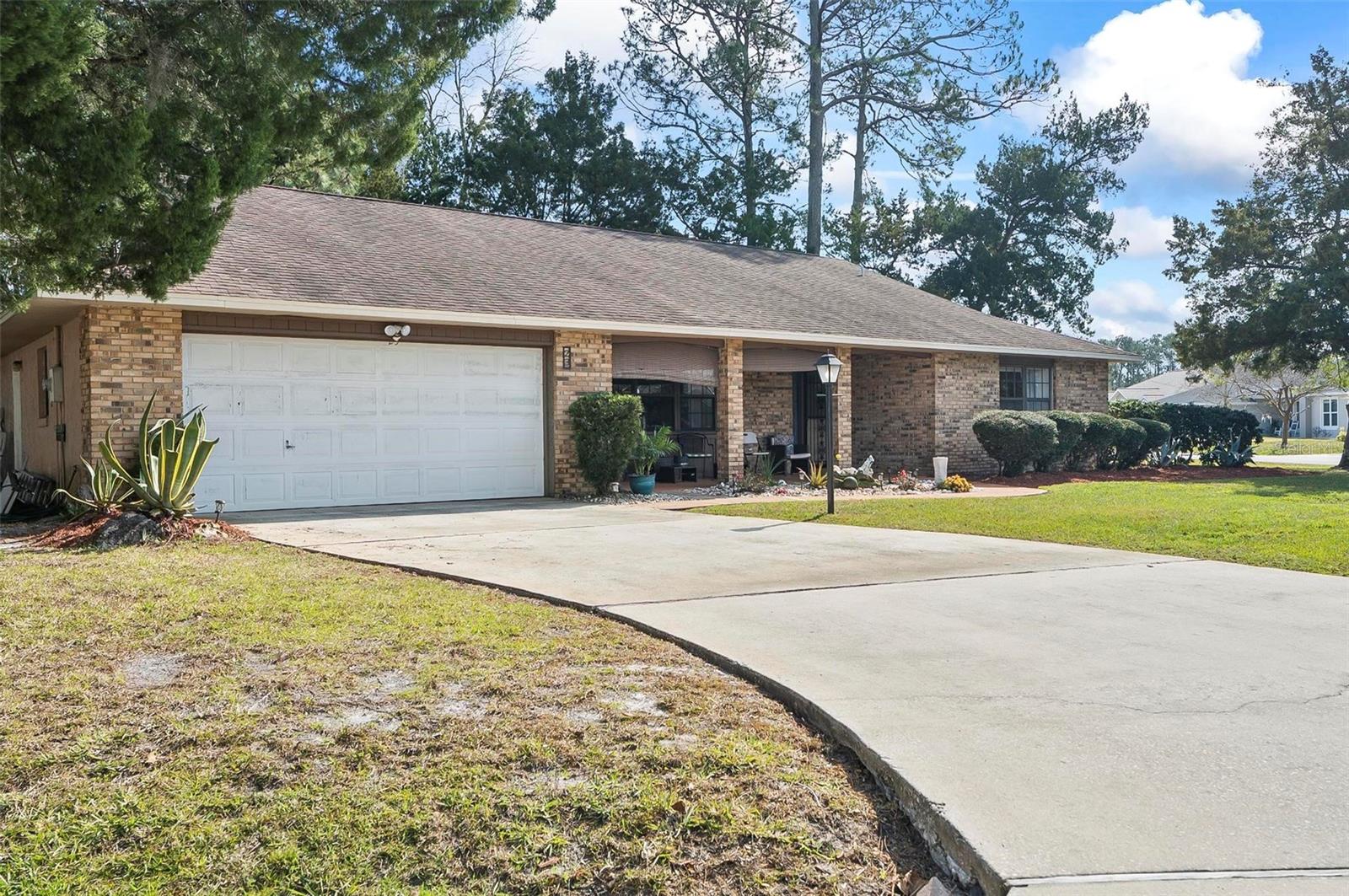 23 BROOKSIDE LANE