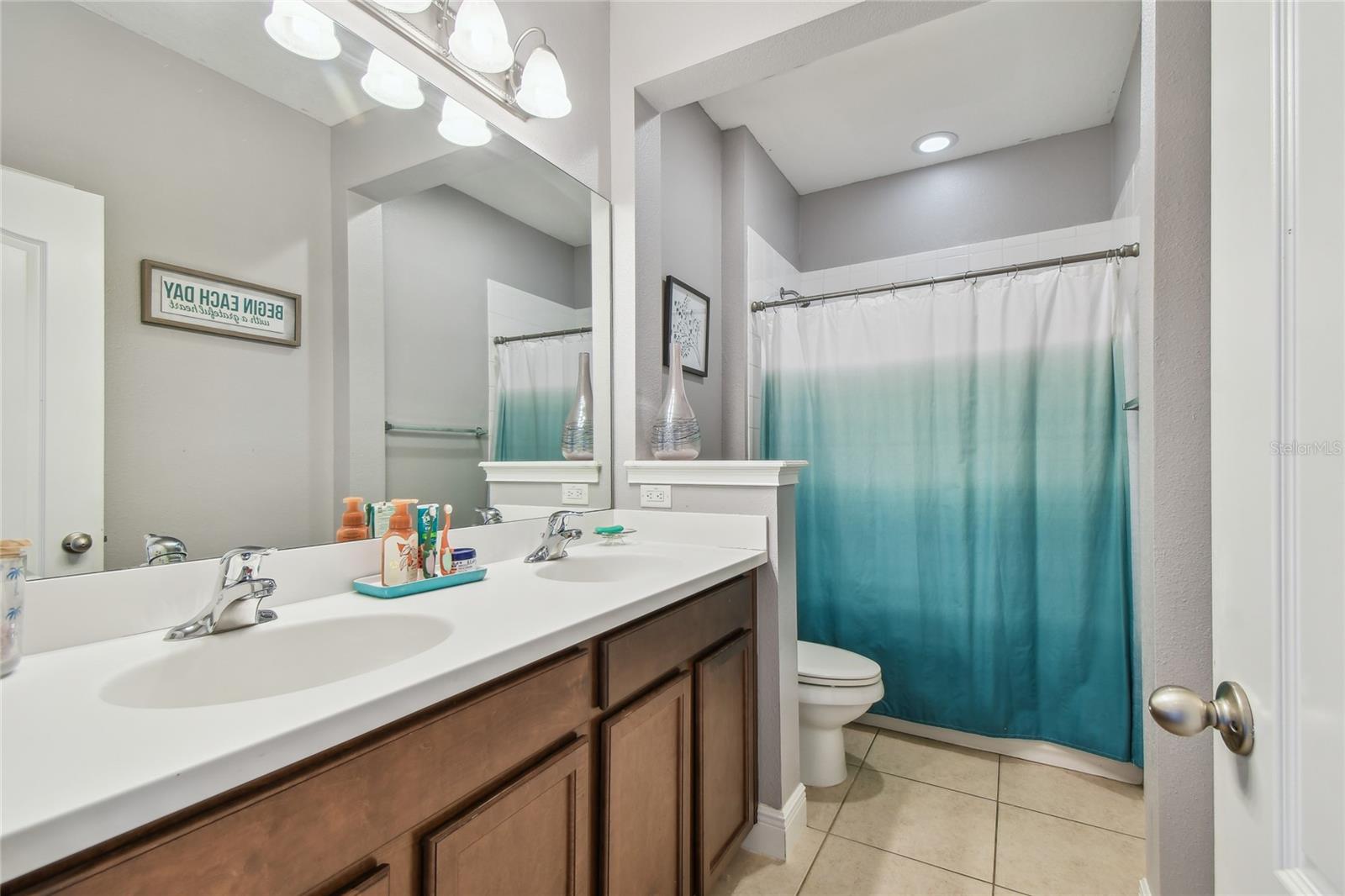 CHAMPIONS FOREST - Residential