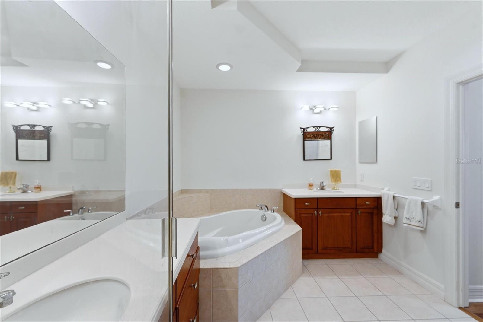 PHILLIPPI LANDINGS - Residential