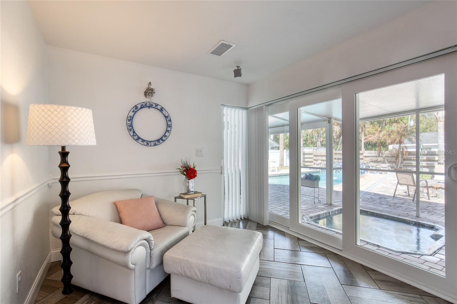 TOMOKA ESTATES UNIT 04 - Residential