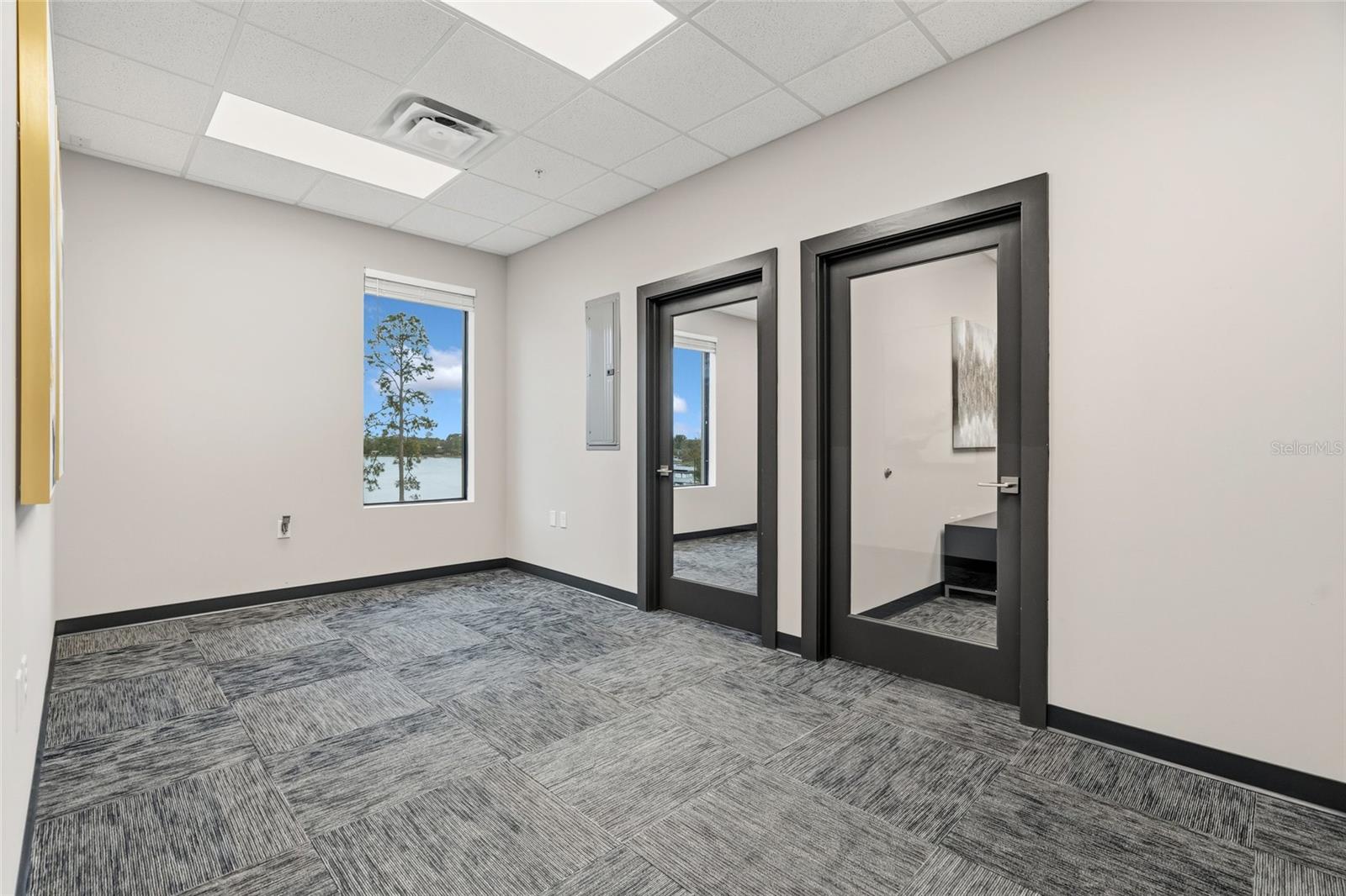 SMART OFFICE LAKE MARY - Commercial Sale