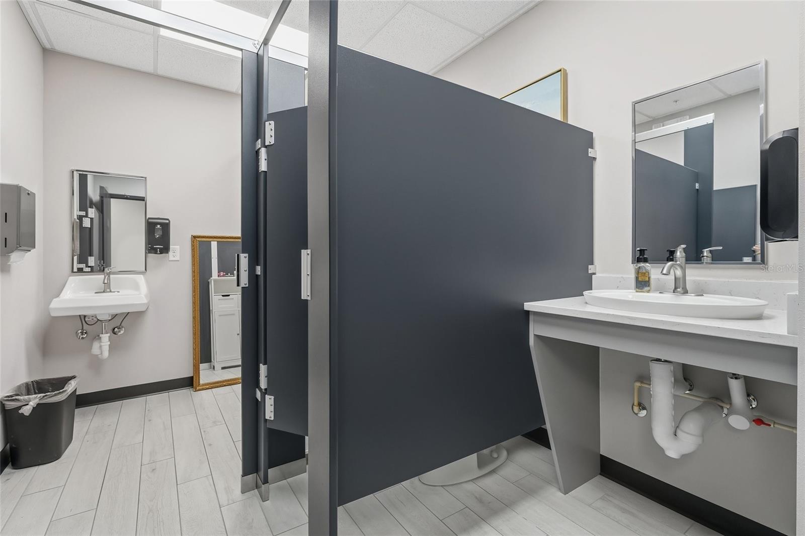 SMART OFFICE LAKE MARY - Commercial Sale