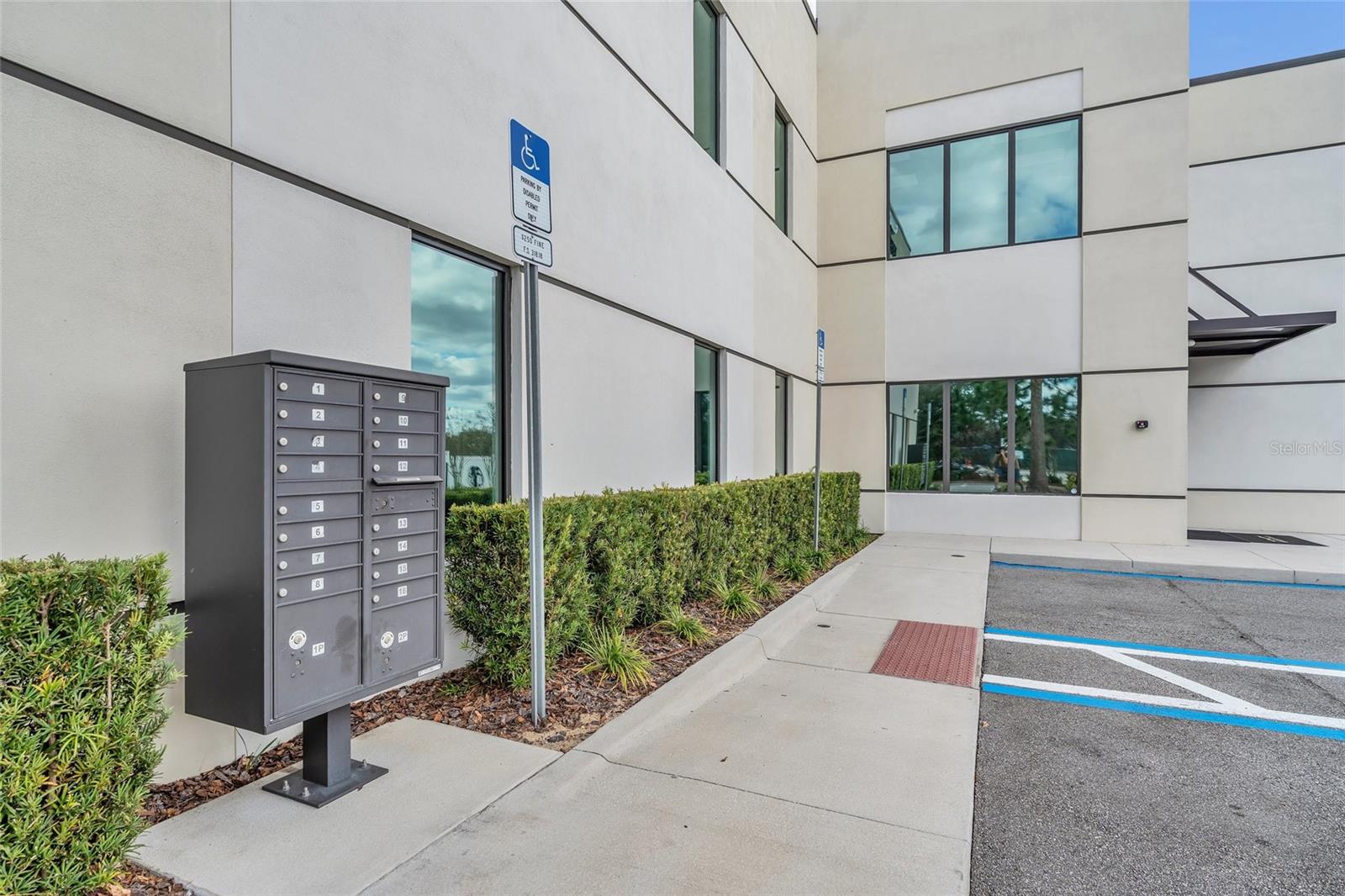 SMART OFFICE LAKE MARY - Commercial Sale