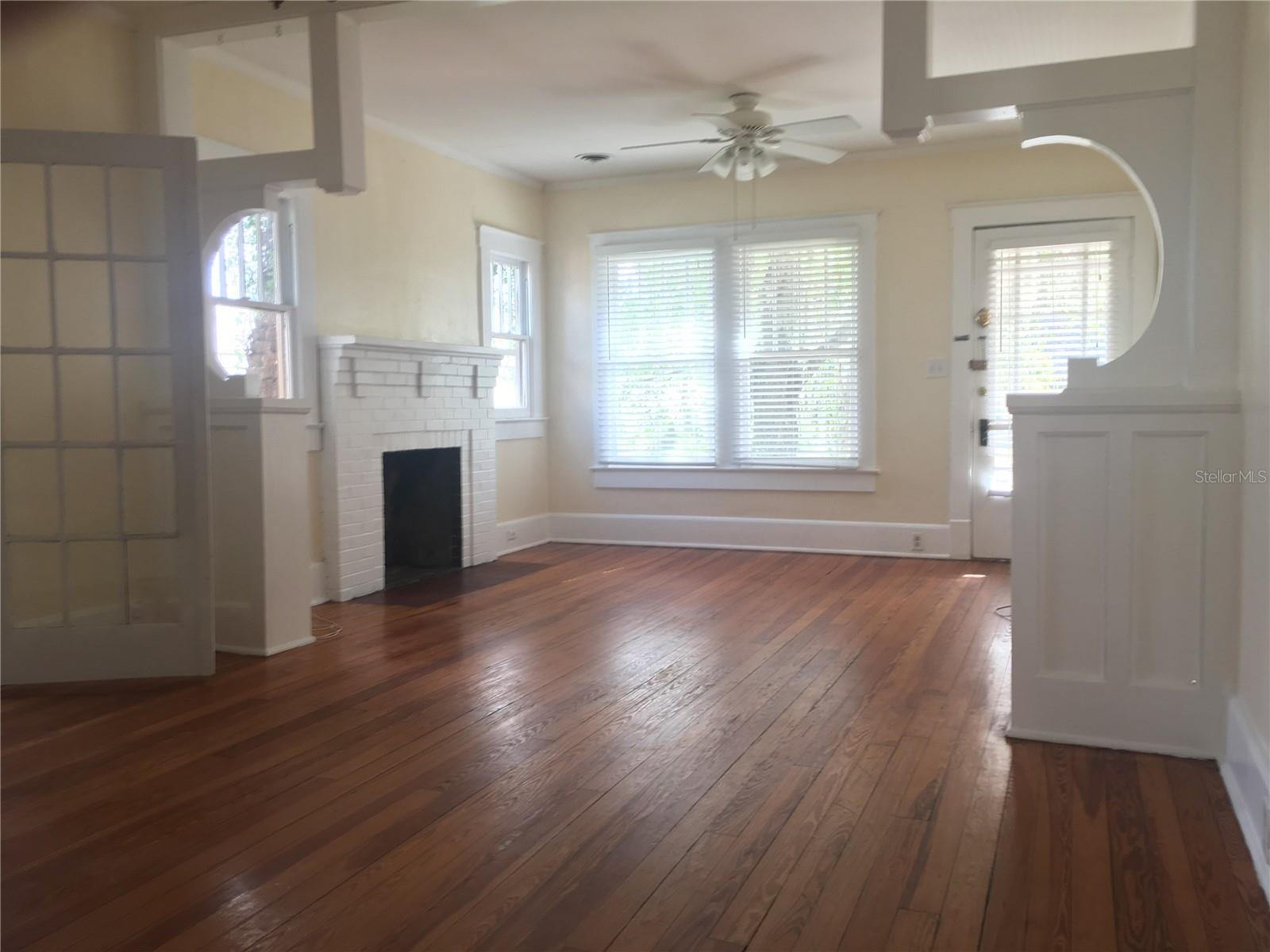 BENTWOOD - Residential Lease