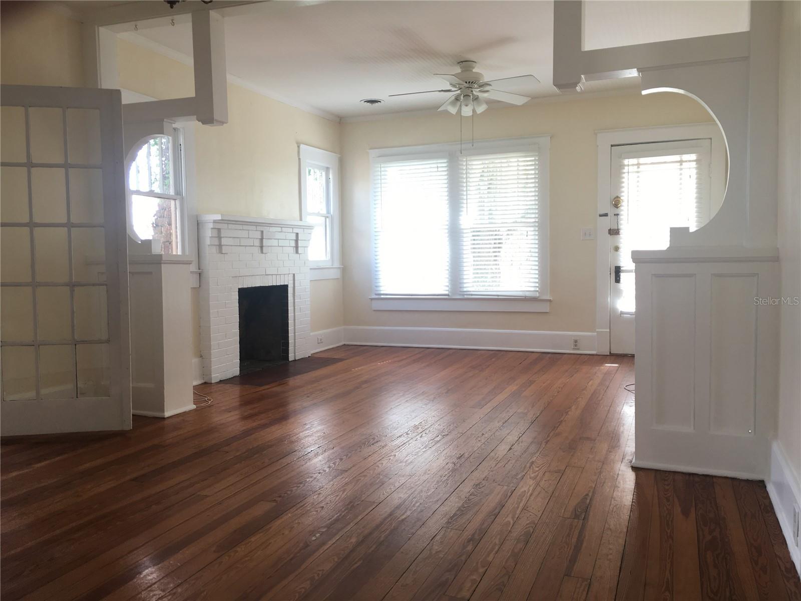 BENTWOOD - Residential Lease