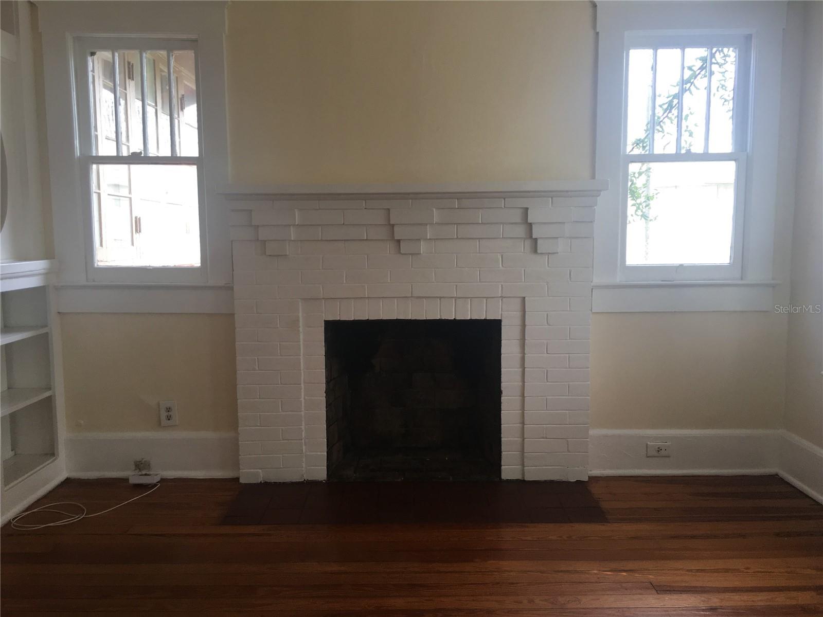 BENTWOOD - Residential Lease