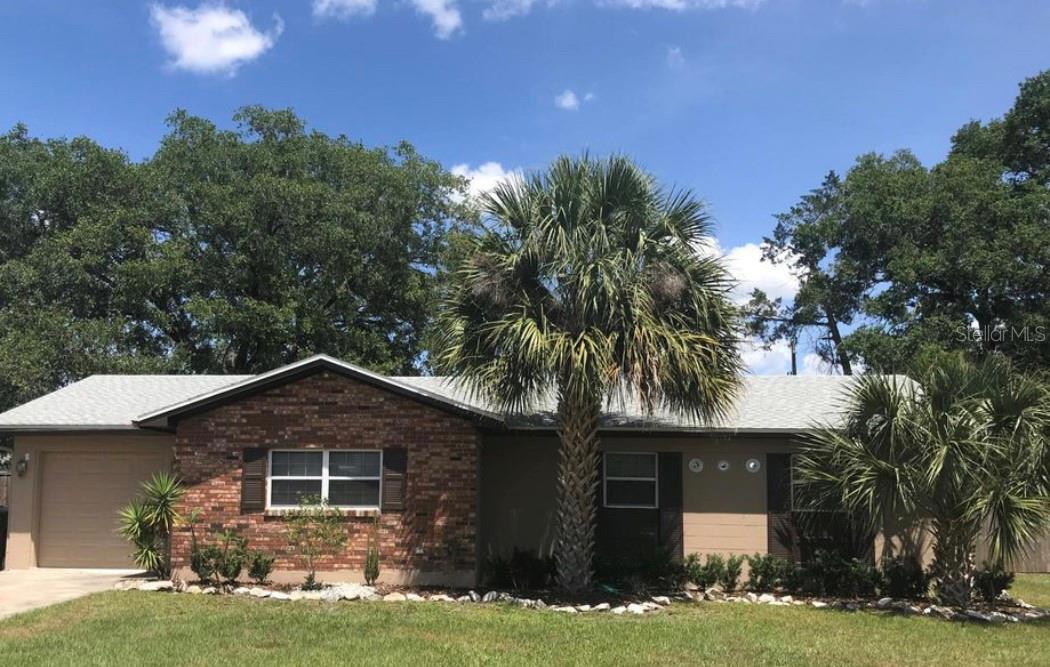 Adorable Winter Park home for lease. Open floor plan with additional family room. Three bedrooms and two baths. Great outdoor space with access from both sides of the house. One car enclosed garage with washer and dryer.
Close to all Central Florida has to offer.
Lakemont Elementary, Maitland Middle, Winter Park High