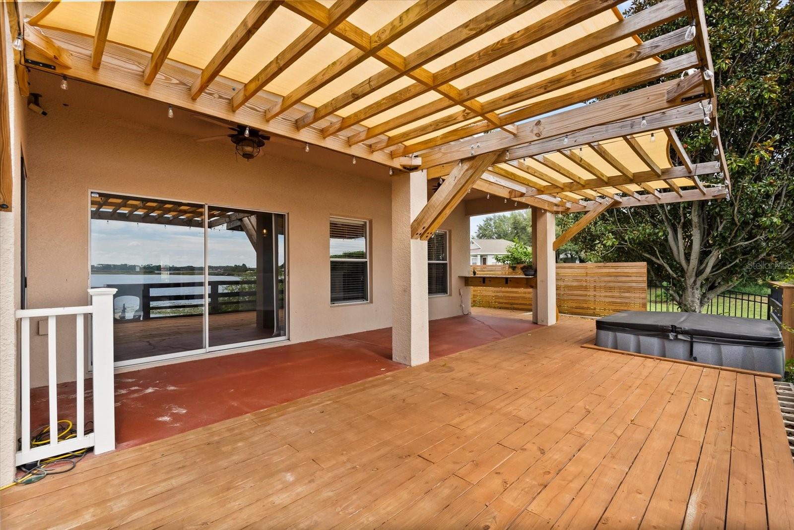 TAVARES PINES AT LAKE SAUNDERS PH 02 - Residential