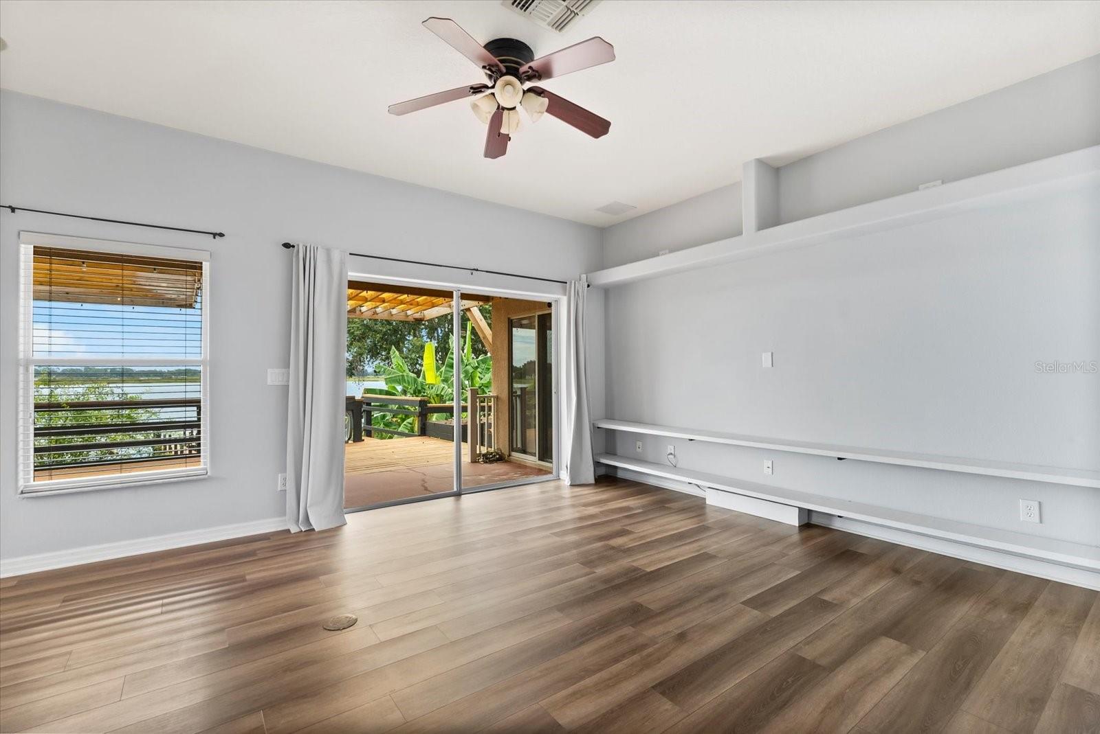 TAVARES PINES AT LAKE SAUNDERS PH 02 - Residential