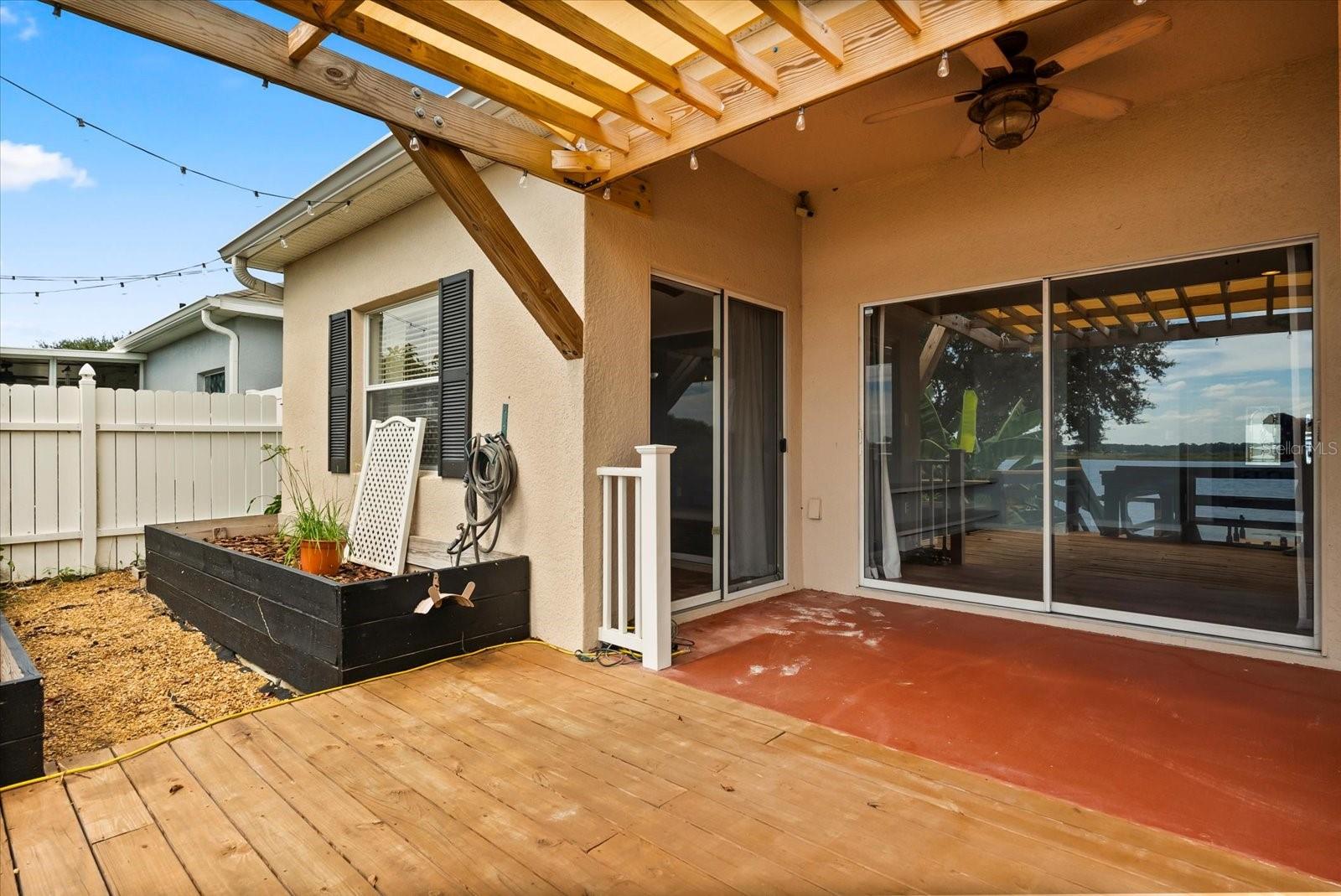TAVARES PINES AT LAKE SAUNDERS PH 02 - Residential