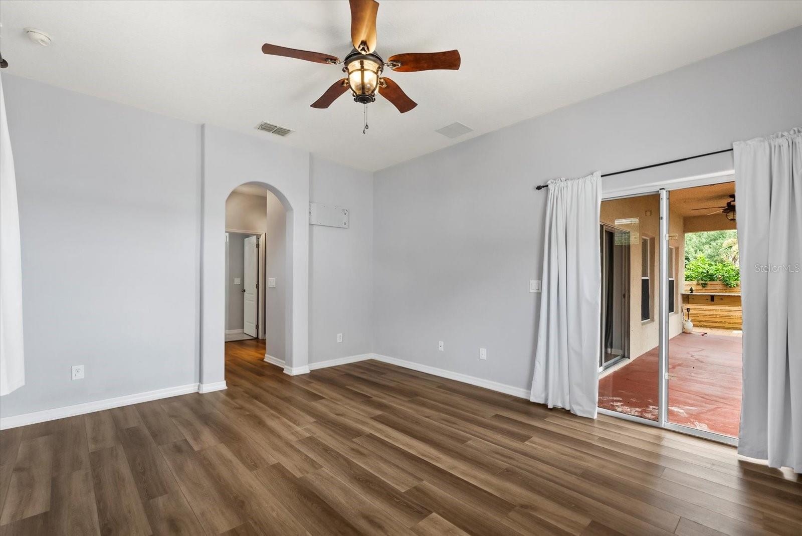TAVARES PINES AT LAKE SAUNDERS PH 02 - Residential