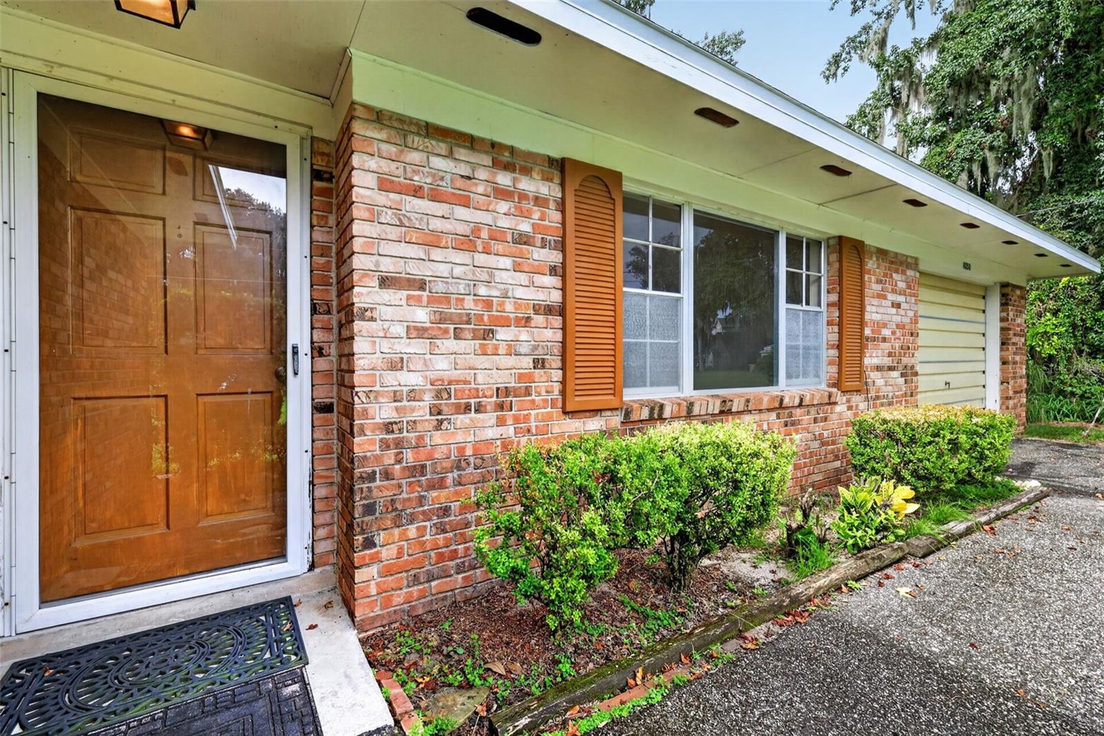 8050 SPRING DRIVE