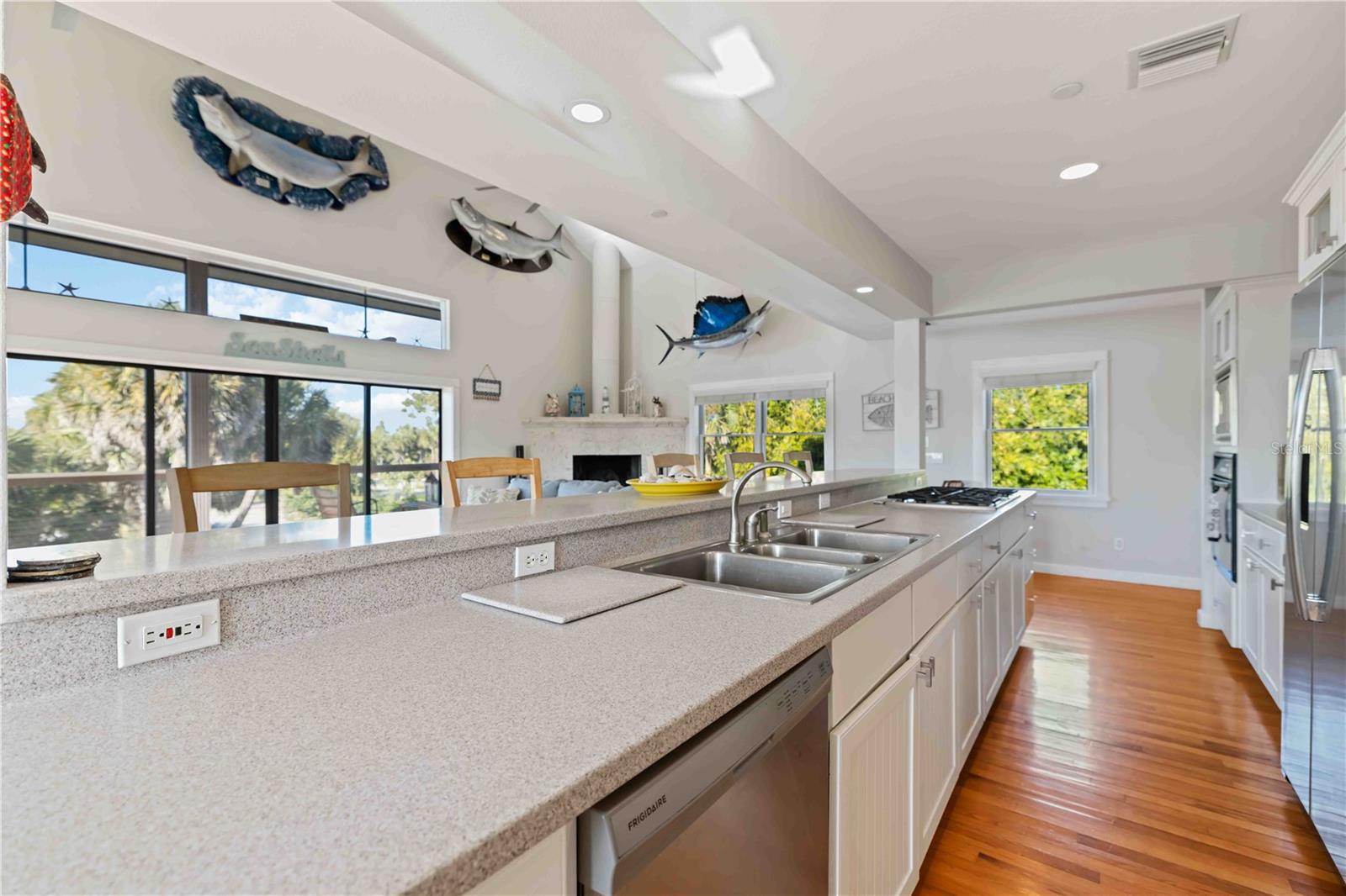 PALM ISLAND ESTS - Residential