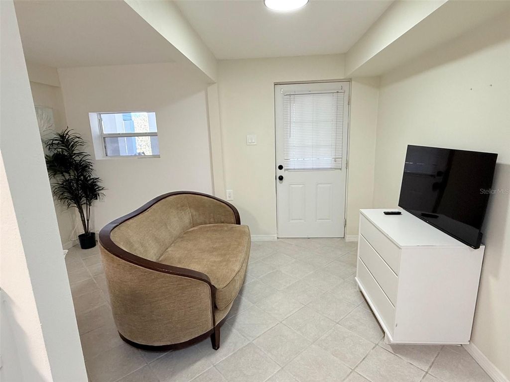 Photo of 707 40th Street W #B, Palmetto, FL 34221 (MLS # TB8481686)