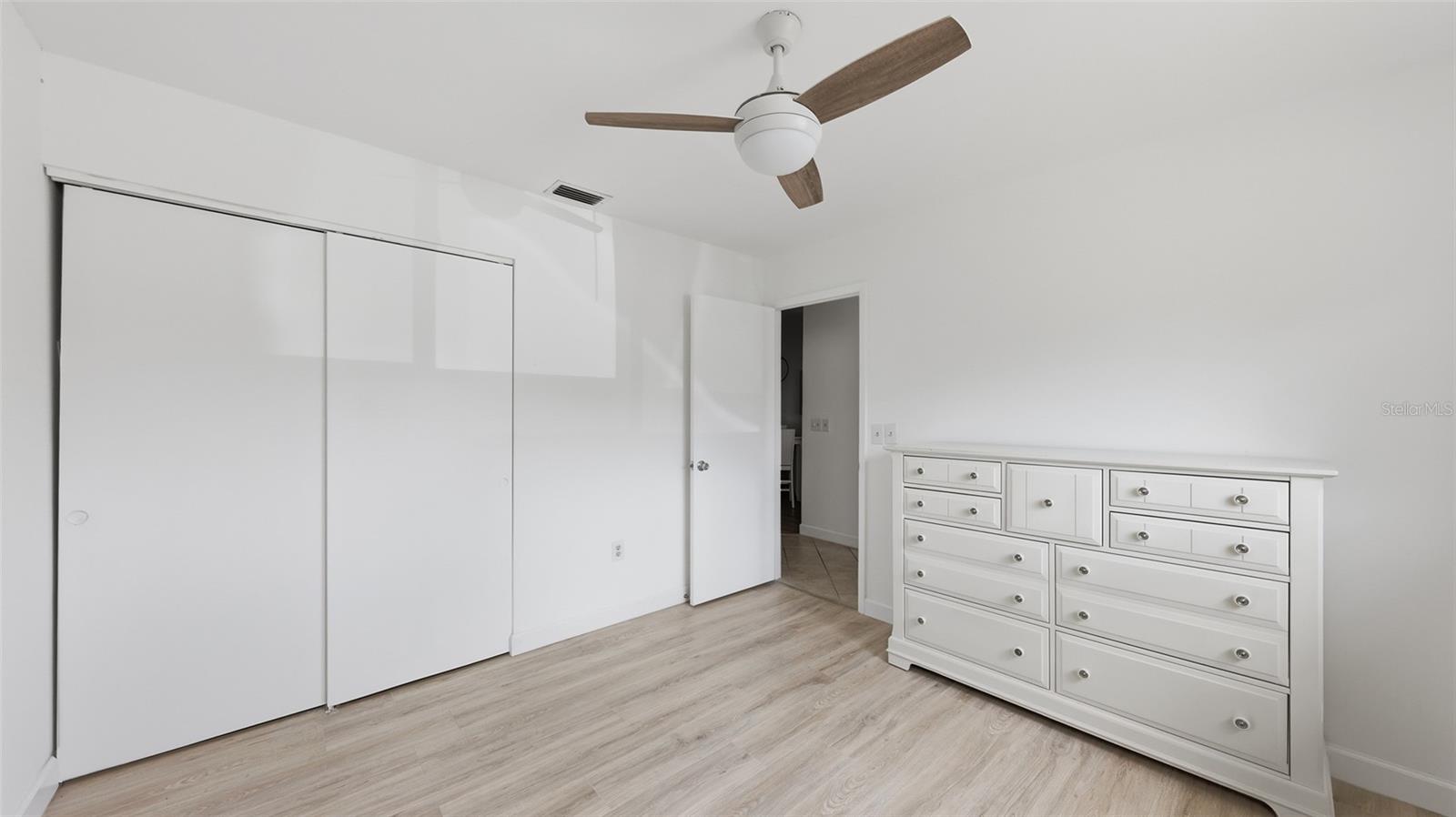 HUNTINGTON WOODS PH II - Residential