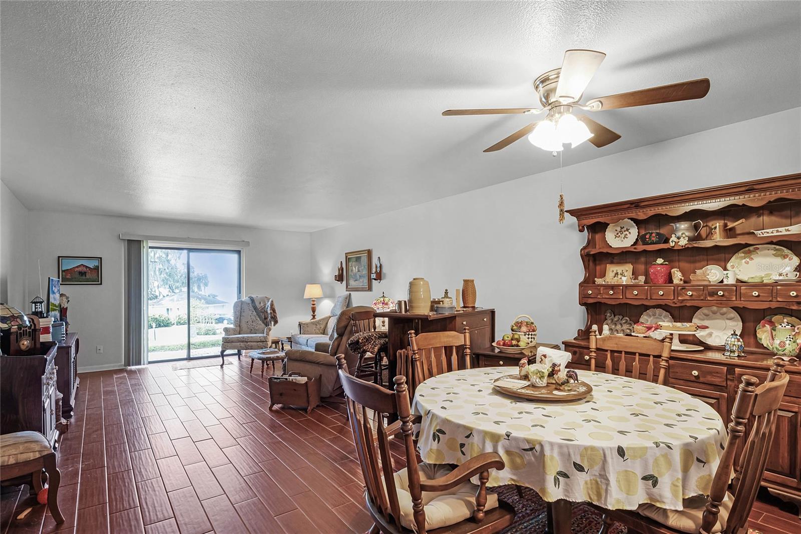 MOUNT DORA TOPKINS BLKS 06 & 07 - Residential Income