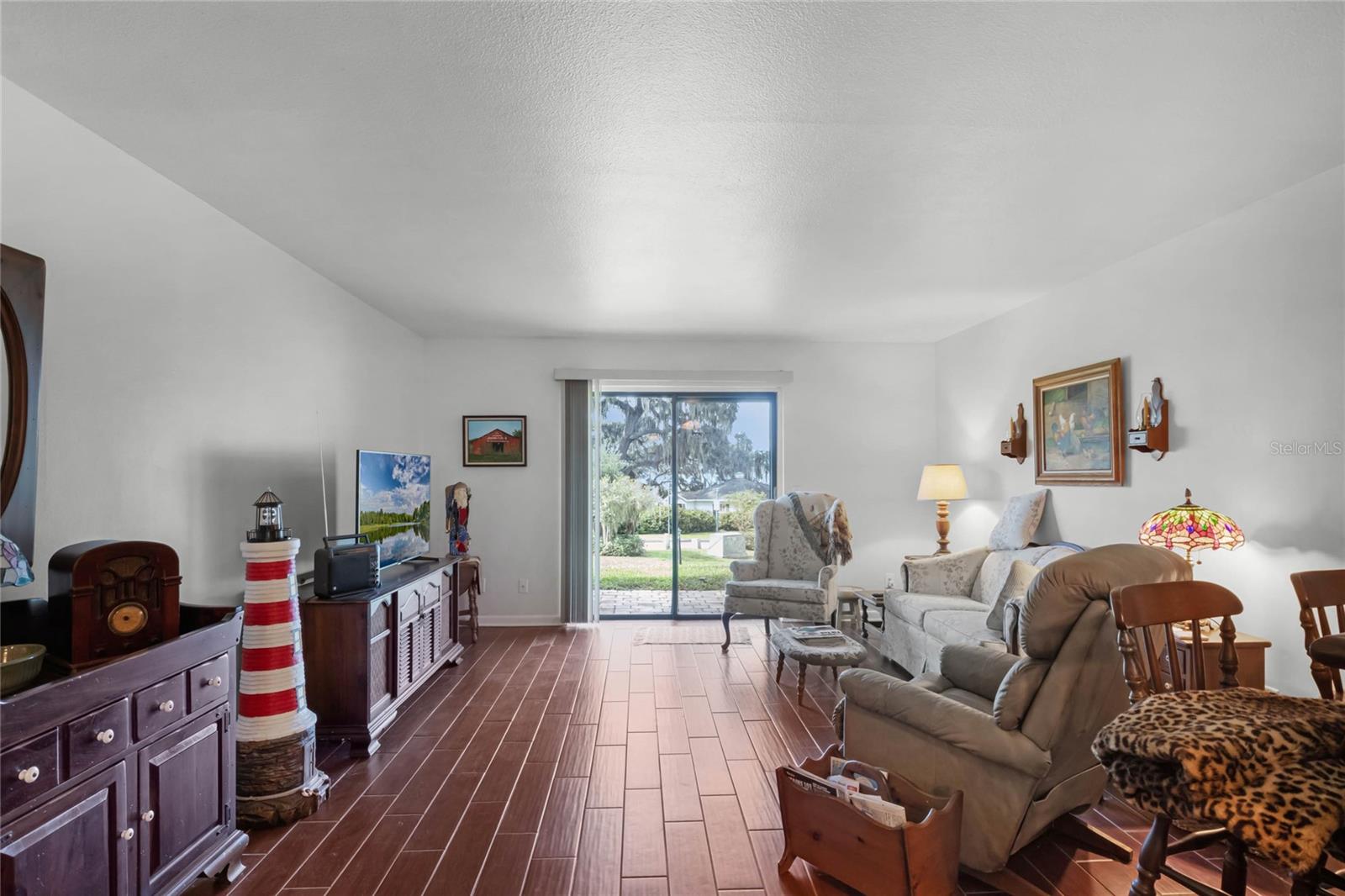 MOUNT DORA TOPKINS BLKS 06 & 07 - Residential Income