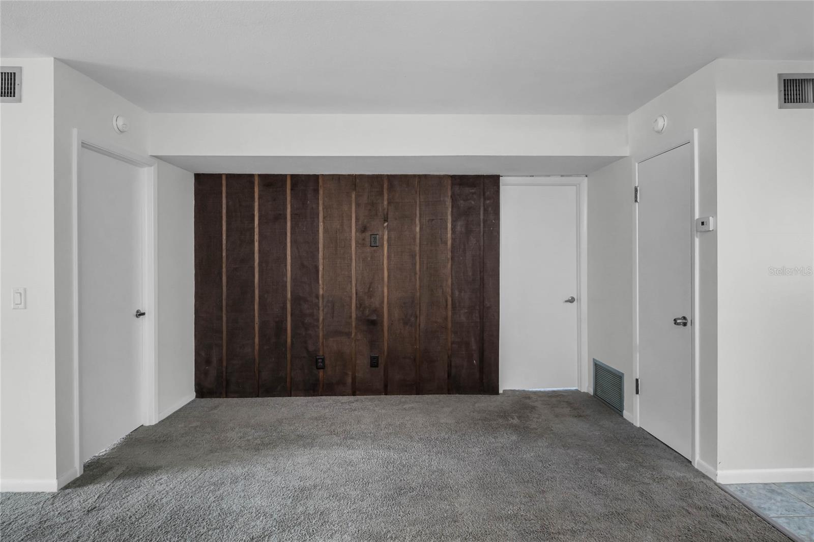 MOUNT DORA TOPKINS BLKS 06 & 07 - Residential Income