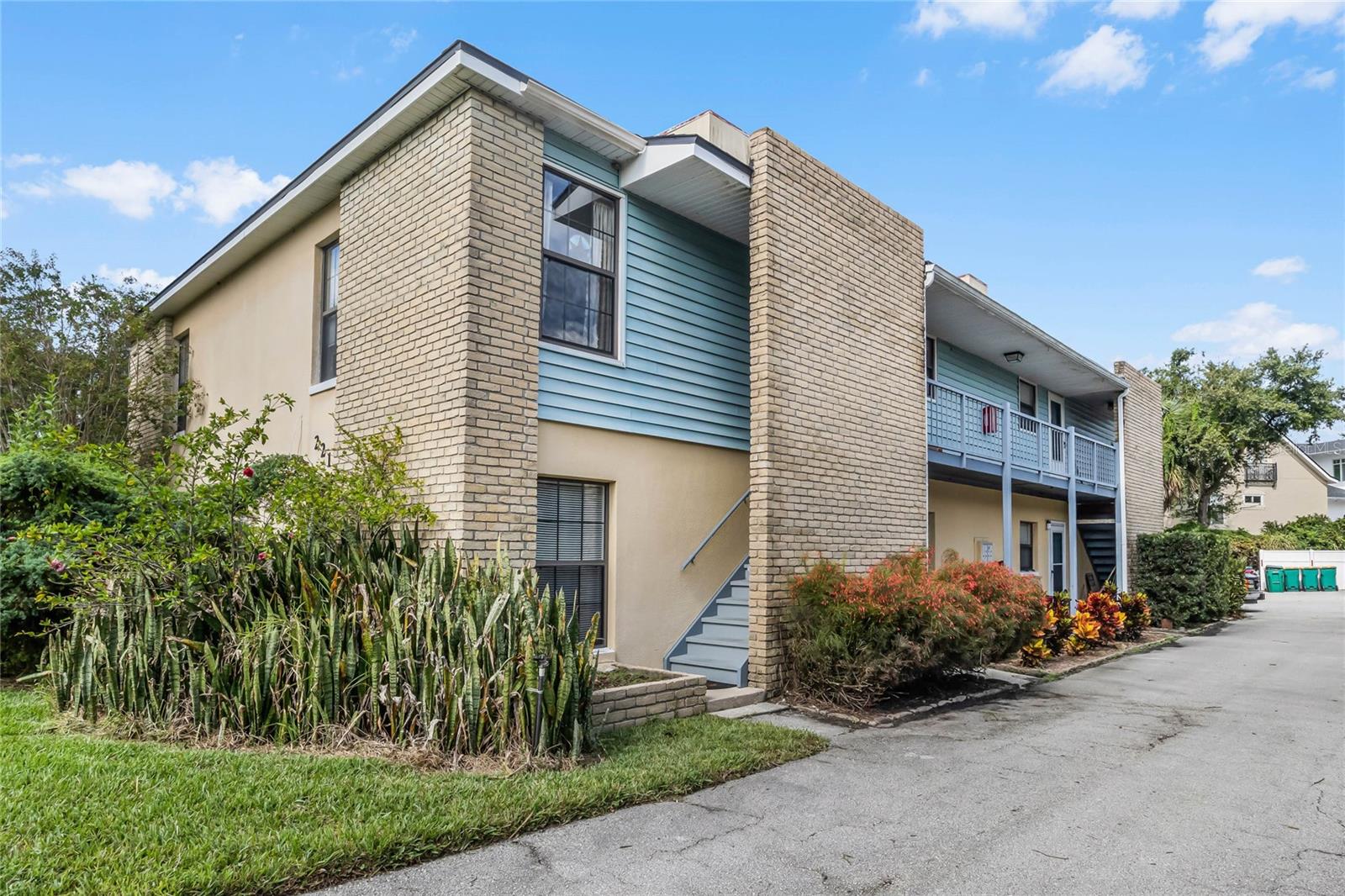 MOUNT DORA TOPKINS BLKS 06 & 07 - Residential Income