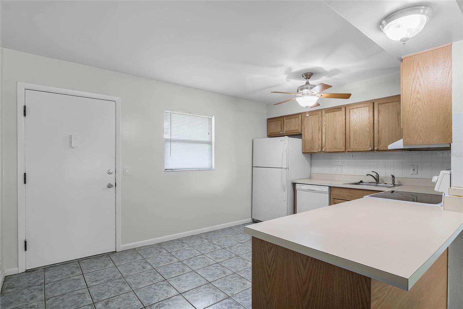 MOUNT DORA TOPKINS BLKS 06 & 07 - Residential Income